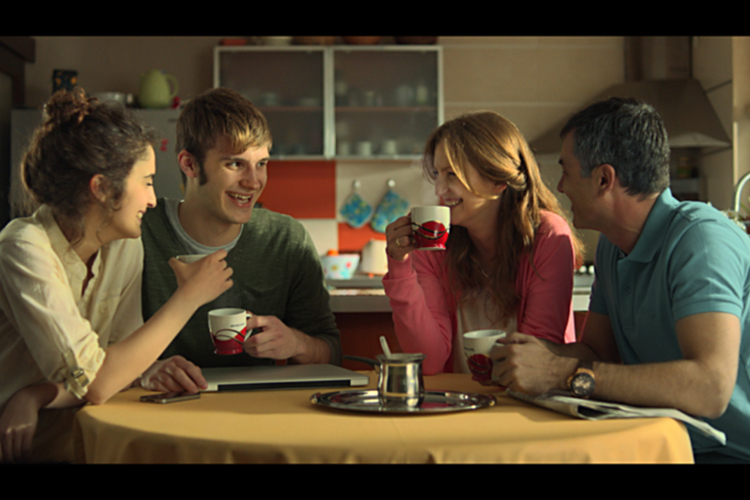 DoncafeCommercial750_1